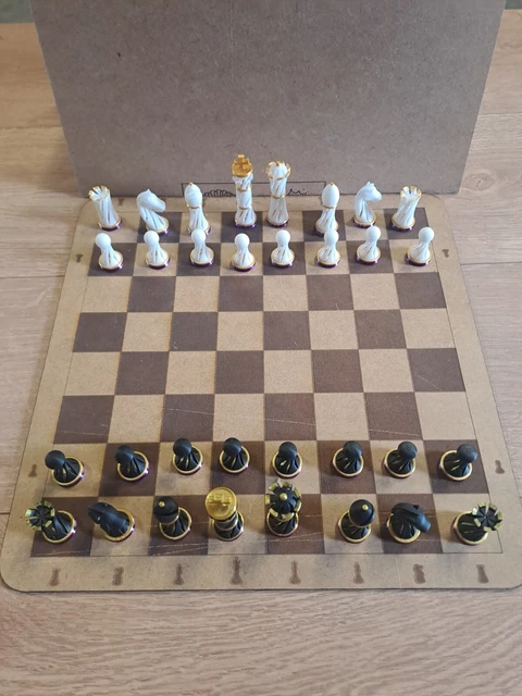 ANCIEN JEU D'ÉCHECS Complet Avec Pions En Étain . Parfait État EUR 39