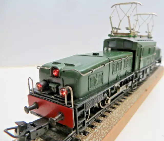 Märklin 3015 H0 Elektrolok "Krokodil" Serie Ce 6/8 III der SBB geprüft im Sockel