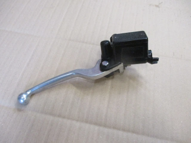 Axe De Roue Avant Honda CBR 125 – 2004 à 2010 – Occasion – Japon