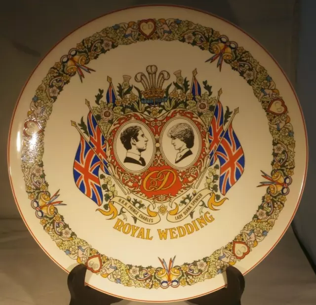 Wedgwood Royal Wedding HRH Prince Charles  & Lady Diana Plate 1981