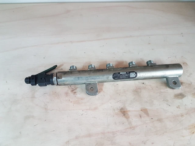 Bosch Diesel Fuel Rail Assy 0445214095 for Alfa Romeo Fiat GMC 55197370 93196832