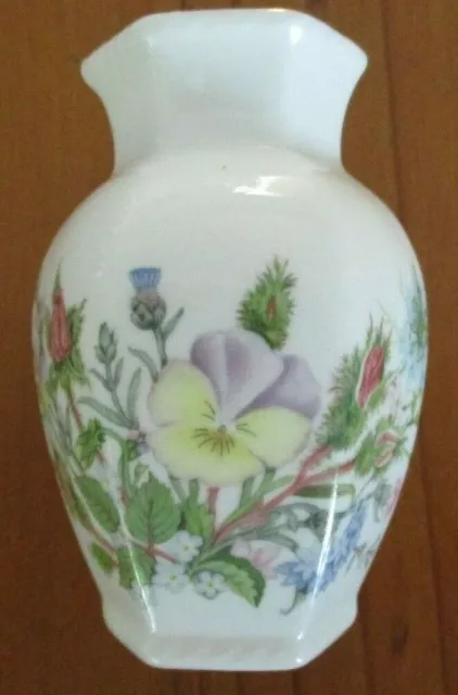 AYNSLEY Fine Bone China WILD TUDOR Vintage Bud Vase Gold gilt trim Floral