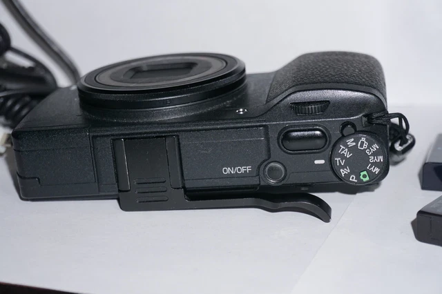 [Near Mint] RICOH GR II 16.2 MP Digital Compact Camera - Black 3