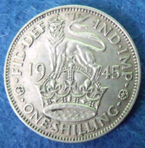 1945 GEORGE VI  SILVER SHILLING  ( 50% Silver )  British 1s Coin.   386