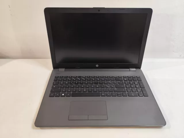 Notebook Hp Pavilion 255 G6 Amd Radeon E2-9000E 4Gb Ram 500Gb Hd Wifi Win11 2