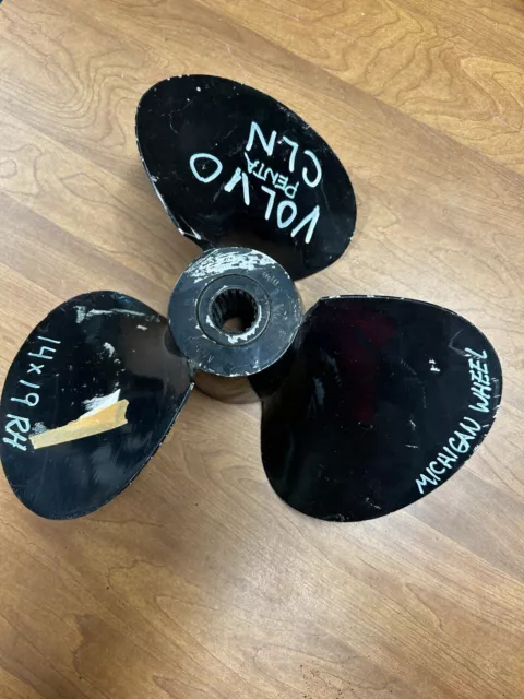 Volvo Penta Michigan 14x19 Aluminum RH Propeller Volvo Penta Michigan 14x19 Aluminum RH Propeller