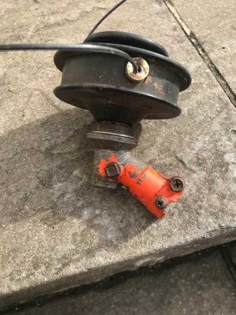 Stihl FS65 AVR Petrol Strimmer Gearbox and Cutting spool