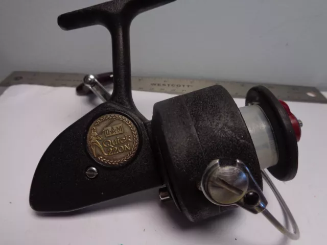 Vintage Dam Quick Trout Salmon BAss Spinning Reel 220N Vintage Dam Quick Trout Salmon BAss Spinning Reel 220N