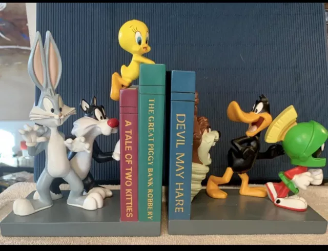 Warner Bros. Looney Tunes Classic Character Bookends - vintage (rare)
