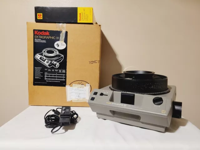 Kodak Ektagraphic III E Plus Carousel Slide Projector Fully Functional See Video