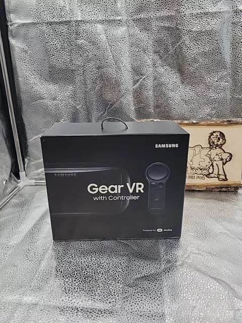 Samsung Galaxy Gear VR Oculus Virtual Reality Headset w/ Controller SM-R324