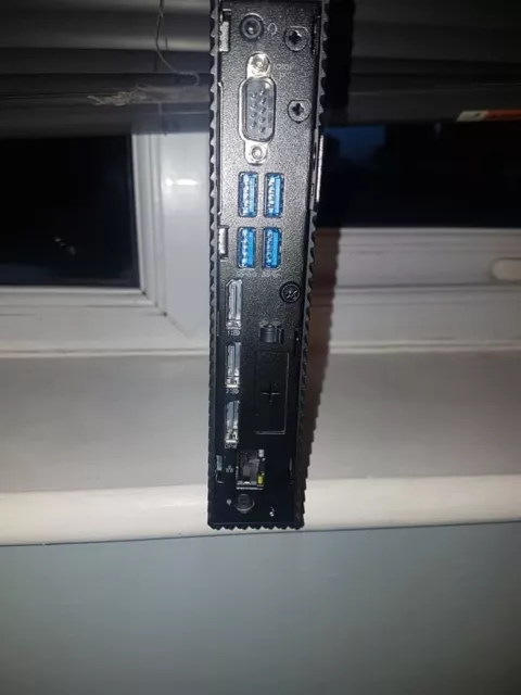 Dell Wyse 5070 thin client 256 M.2 Intel Pentium Silver J5005 1.5GHz 8GB DDR4