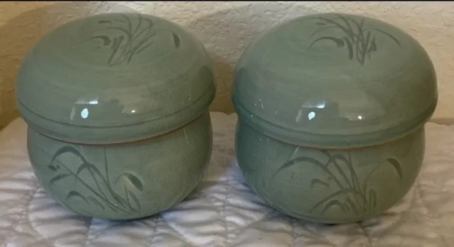 Vintage Set of 2 Ceramic Asian Tea Cups w/Infuser Strainer Celadon Green