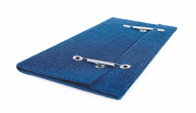 Camco 42924 Entry Step Rug Wrap Around Hook and Spring 18 Inch Width