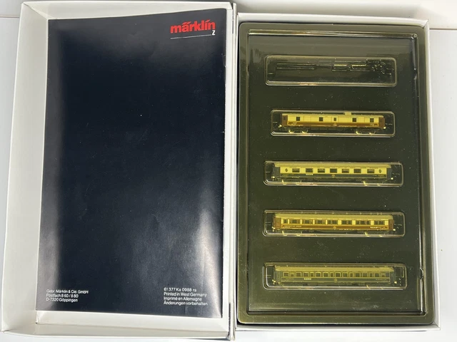 thumbnail interactive-video image 1 of Märklin 71411 Brown Electrical Plug (Pack Of 10) For HO Scale Model Railways - New 1 of 5