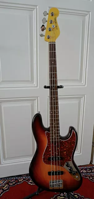 Overwater 4 string Jazz Bass in Sunburst