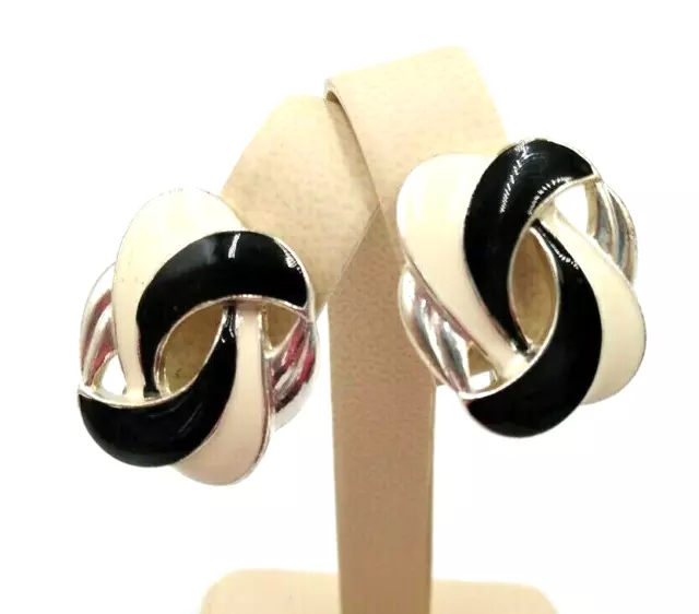 Vintage 1980's Sweet Cream & Black Enamel Swirl Silver Tone 1" Clip-On Earrings