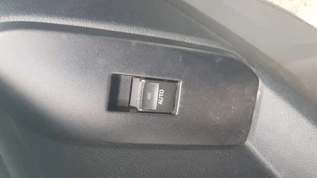 Alzavetri interruttore posteriore sinistro per Toyota Land Cruiser Prado 3.0 206740