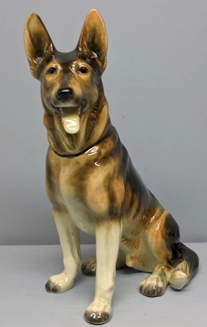 Large Beautiful Old Cortendorf German Shepherd Sitting 11 Inches