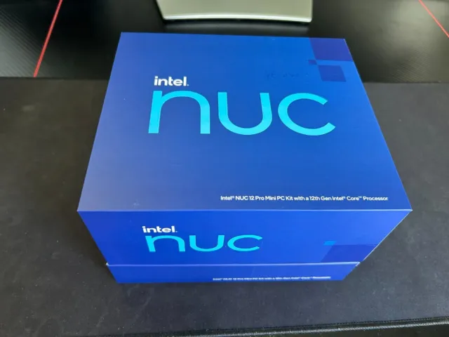 intel nuc 12 pro mini pc core i5-1240p 16GB RAM 500GB SSD Barely used Q4 '22