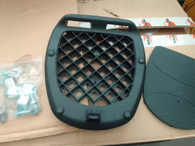 Piastra Universale Bauletto Moto Scooter Monolock Givi Z113C2 Completo Z113Bkit