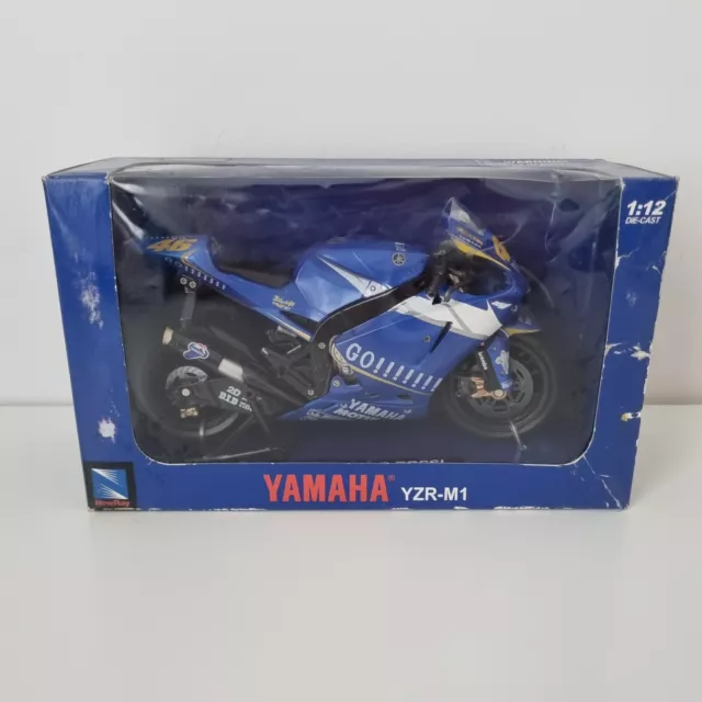 Yamaha YZR-M1 Valentino Rossi "The Doctor" New Ray Moto GP Bike Model