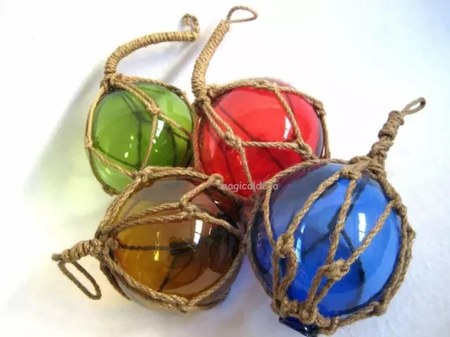 4 kleine Fischerkugeln im Netz- grün, blau, rot und ambere (braun) 5 cm 3