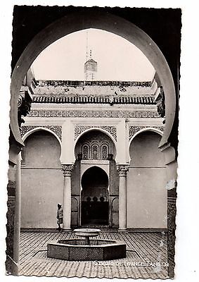 Maroc - TANGER - Patio de la Casbah  (i 8951)
