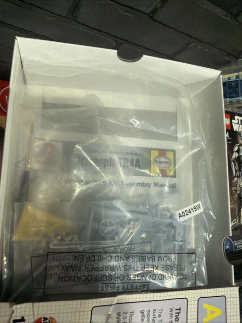 AIRFIX HAYNES TRIUMPH TR4A 1/32 Scale Gift Set Model Kit £20.00 ...
