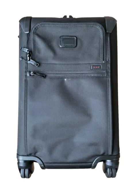 TUMI Alpha 2 22” Spinner Black International Carry On Expandable Luggage $1000