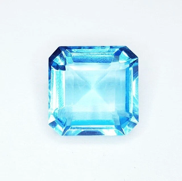 Pierre Précieuse Aigue-Marine Santa Maria - Coupe Fantaisie - Certifiée Naturelle - 30x32 Mm