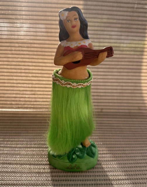 VINTAGE 1999 DASHBOARD Hawaiian Hula Girl w/Ukelele, Great Shape