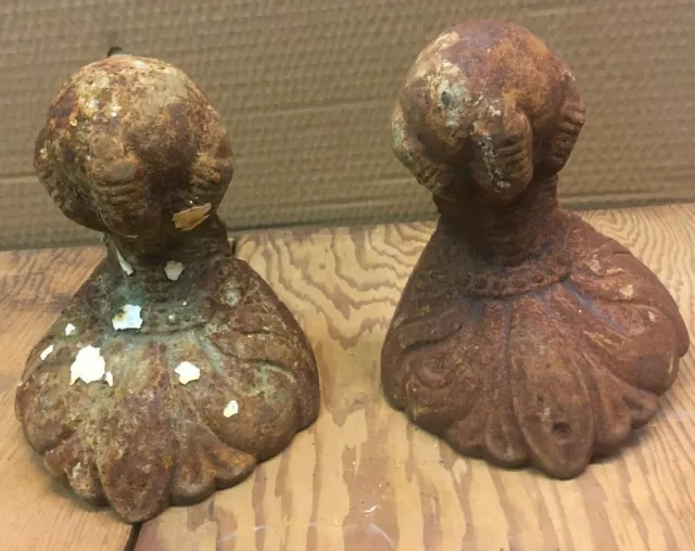 Pair Of Vintage Ornate Fancy Cast Iron Claw Foot Bath Tub Legs Bookends Bathtub