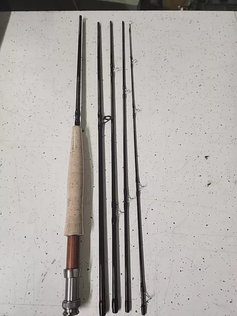 EAGLE CLAW ~ Water Eagle ~ Model: WE200 ~ 9'0 ~ Graphite