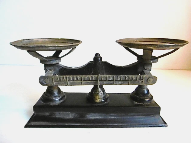 Ancienne Balance Jouet En Tôle Bleue - Vintage 1950 - Déco 1kg