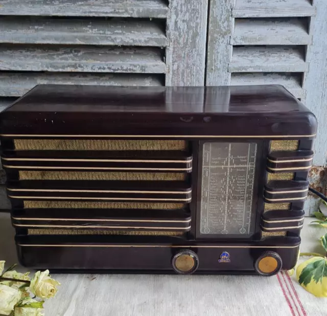 Ancienne Petite Radio Poste Radiola Bakelite