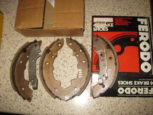 New Quality Rear Brake Shoes - Fits: Renault 4 Gtl & 5 & Talbot Samba