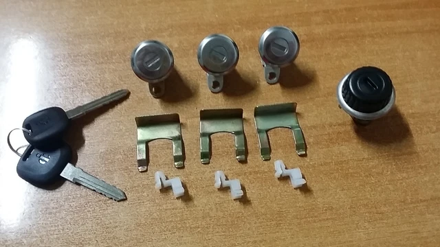 Jeu De 4 Panneaux De Porte Pour Suzuki Samurai SJ410/SJ413 - Revêtement Vinyle Noir, Installation Facile