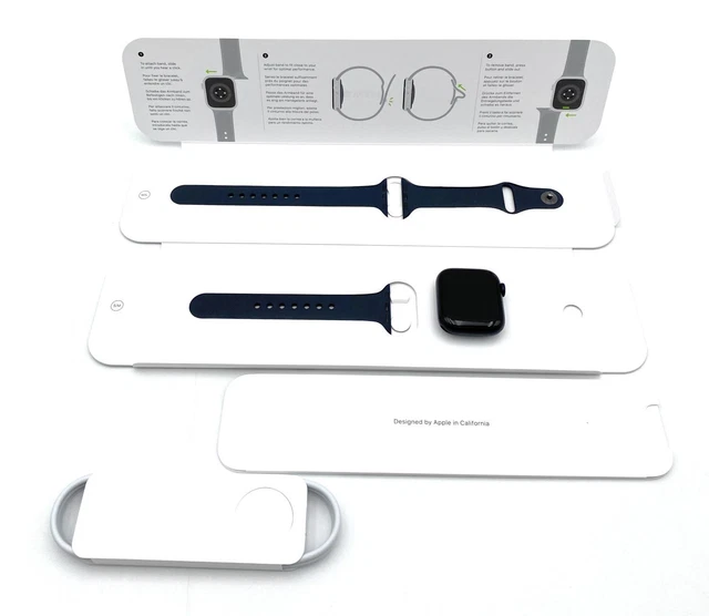 Apple Watch Series 7 GPS 41 mm Aluminiumgehäuse Blau Sportarmband Abyssblau