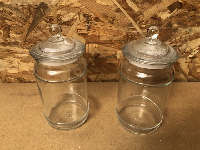 Ancien Bocal En Verre Moulé Avec Couvercle Boule - Déco Vintage