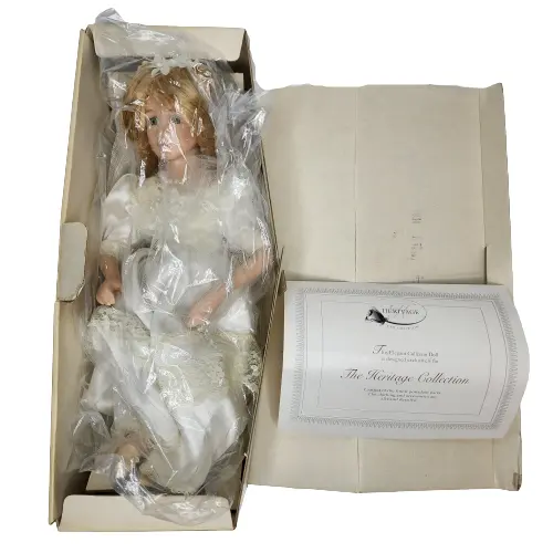 THE HERITAGE SIGNATURE COLLECTION Porcelain Bride Doll Caitlin's Wedding Day