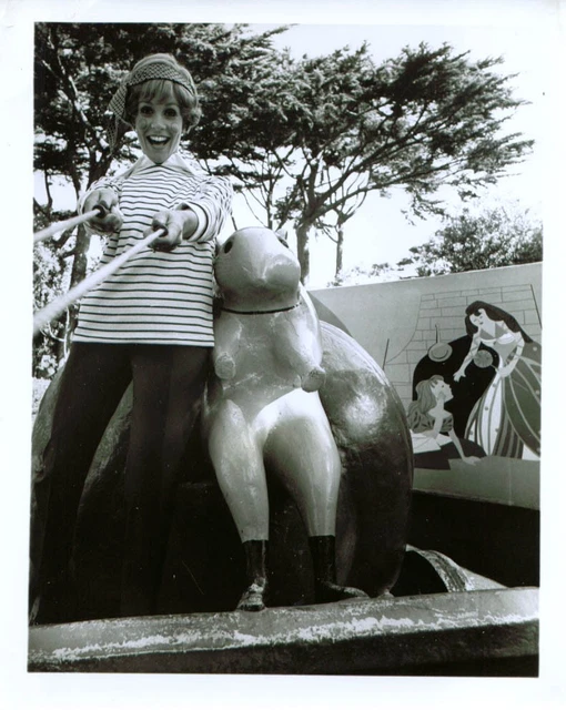 Fashion Advertising, Advertising Collectables, Collectables