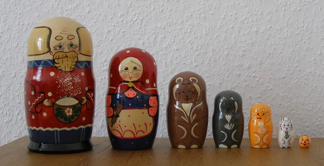 Russische Märchen-Matroschka! Matrjoschka. Babuschka "Der Kloss"! 7 Holz-Puppen!