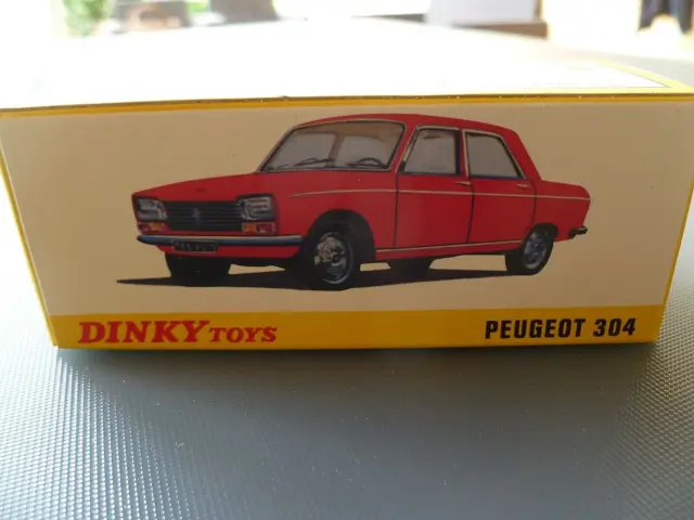 Dinky Toys  Atlas Peugeot 304 - Ech 1/43 - Neuve