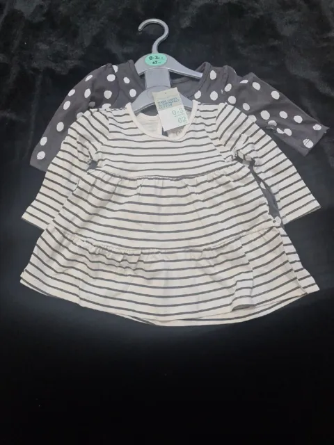 Girls 0-3  Frocks Size 0- 3 Months (p1)