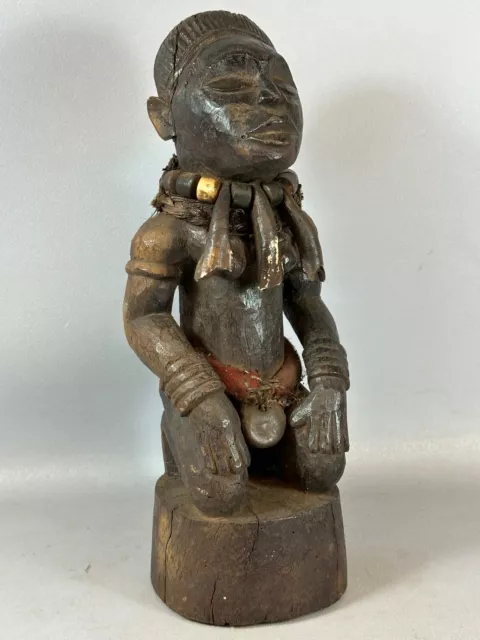 240460 - Old African Bakongo Bakulu protection figure - Congo.