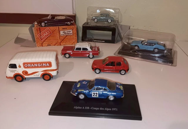 Lot De 5 Miniatures Renault 1/43 Universal Hobbies - Clio, 4L, 4CV - Sans Boîte (Occasion)