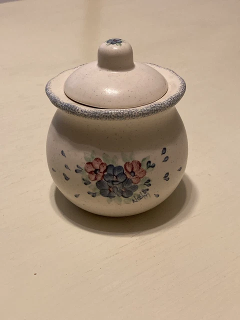 Noel pie plate company sugar bowl