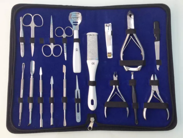 Kit Professionale Manicure Pedicure Set 18 Pezzi Custodia Idea Regalo Estetista