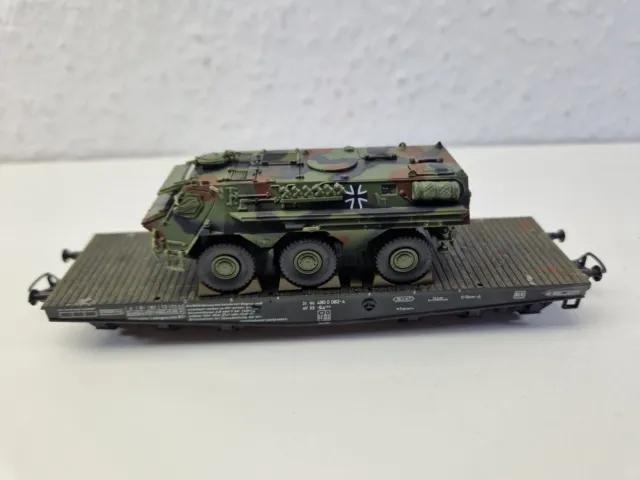 H0 Panzertransport 4-achsiger Schwerlastwagen mit Panzer TOP E480